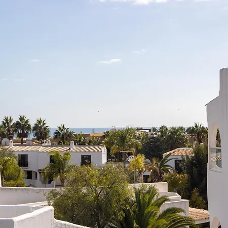 Welcoming Oasis 500m Ac Wi-fi Pool Balcony Апартаменти