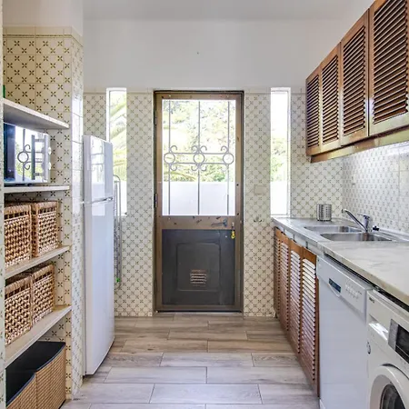 Welcoming Oasis 500m Ac Wi-fi Pool Balcony *