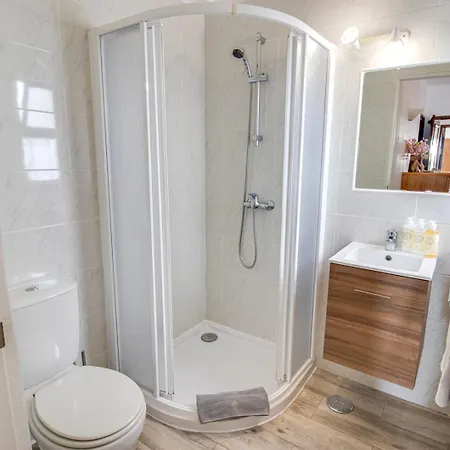 Welcoming Oasis 500m Ac Wi-fi Pool Balcony Apartment Albufeira