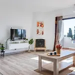 Welcoming Oasis 500m Ac Wi-fi Pool Balcony Apartment Albufeira